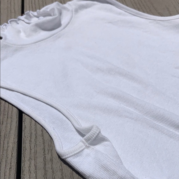 BUNDLE - Gap Ribbed Ruffle Mock Neck Tanks - Picture 3 of 3